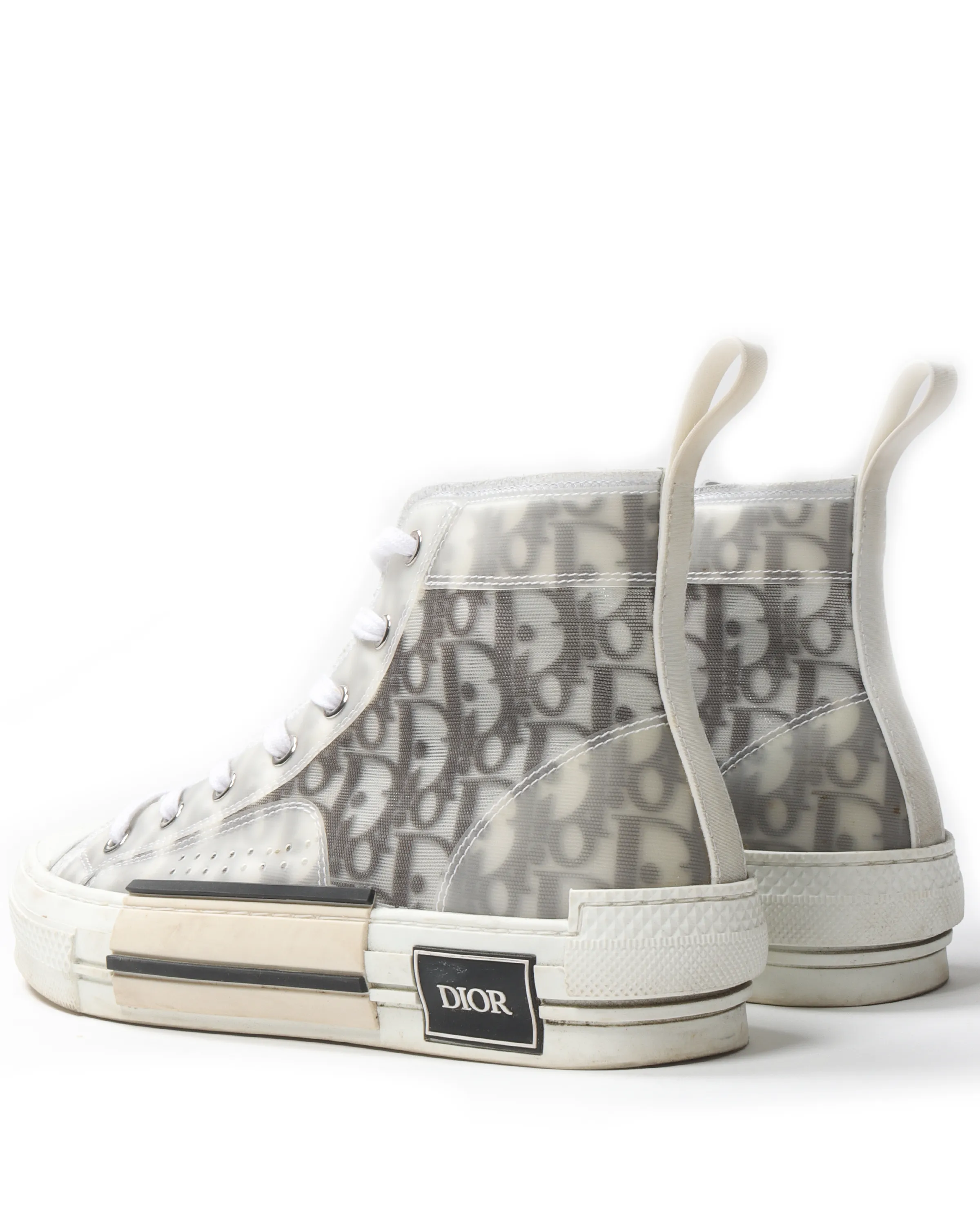 B23 Sneakers