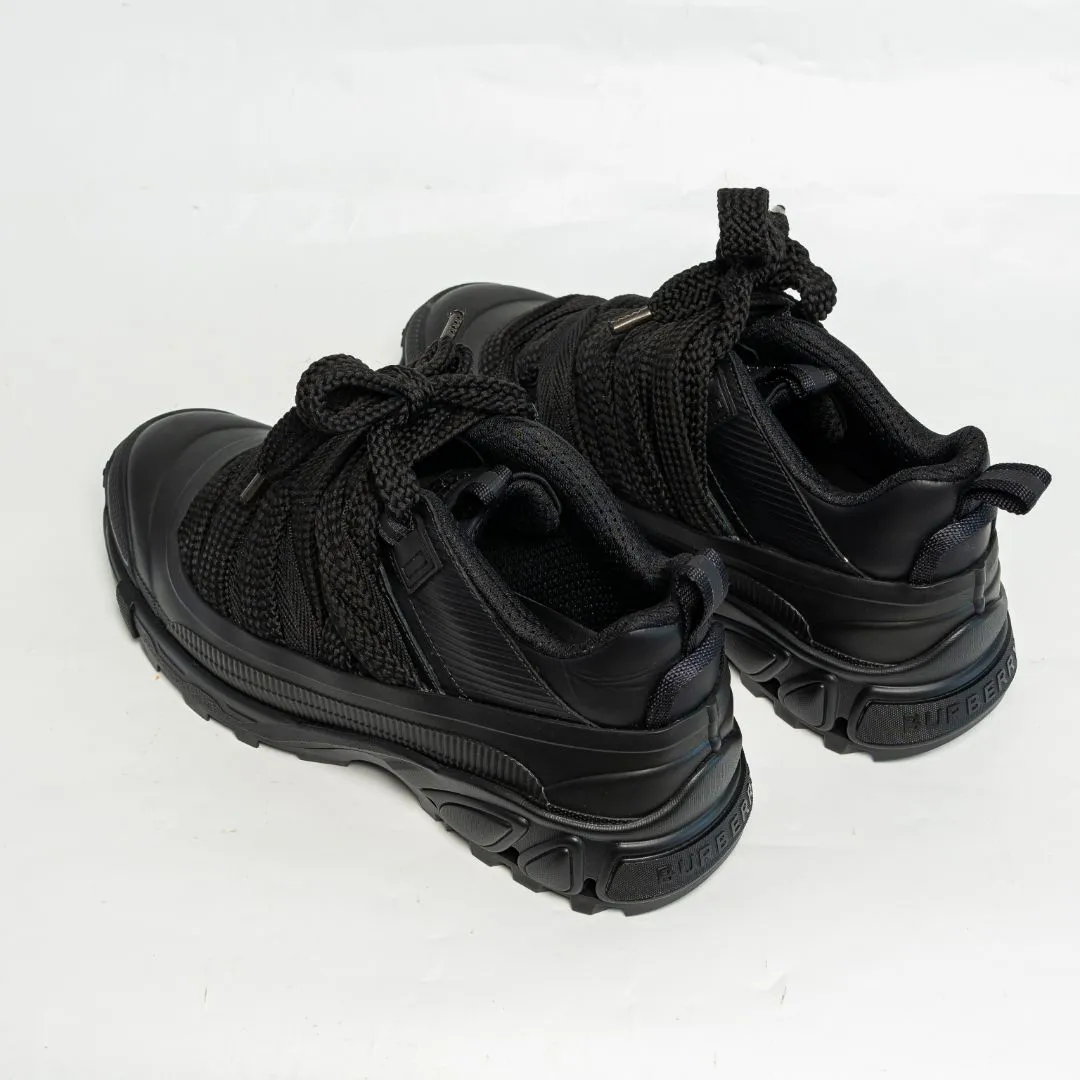 Burberry Black Arthur Sneakers, 42