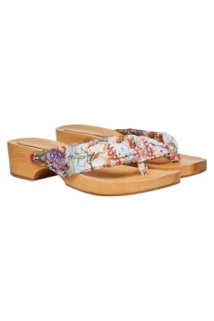 JAPANESE WOODEN CLOG LADY LABYRINTH