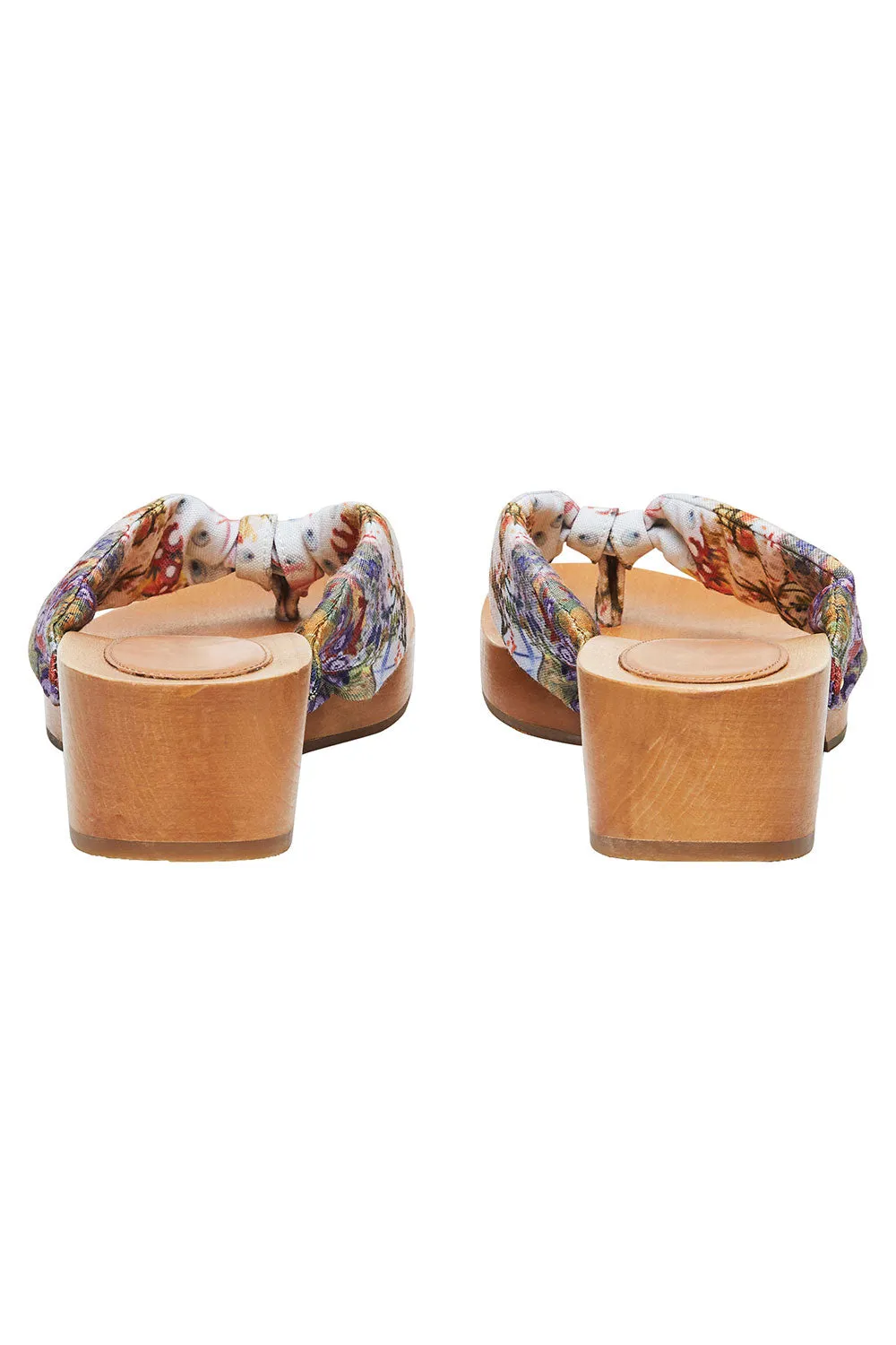 JAPANESE WOODEN CLOG LADY LABYRINTH