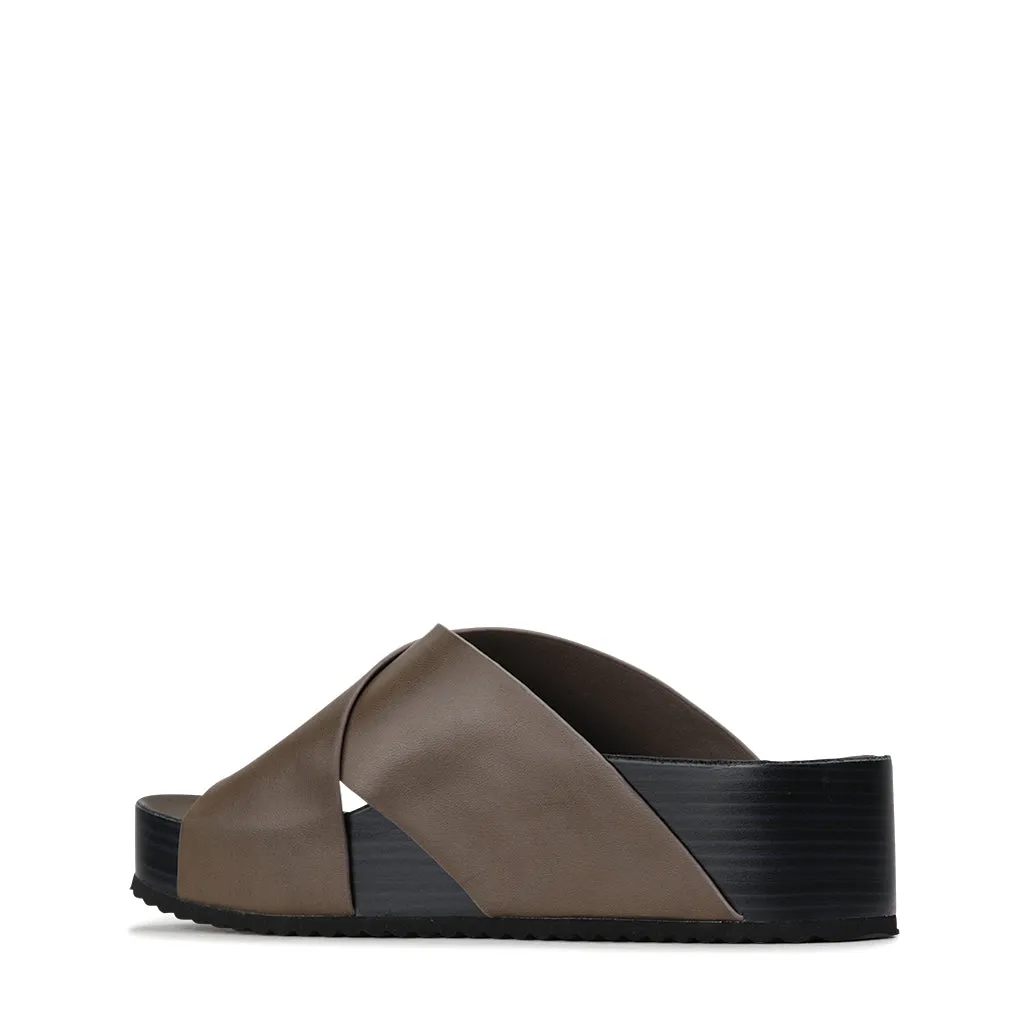 MARIANA PLATFORM WEDGE SANDAL