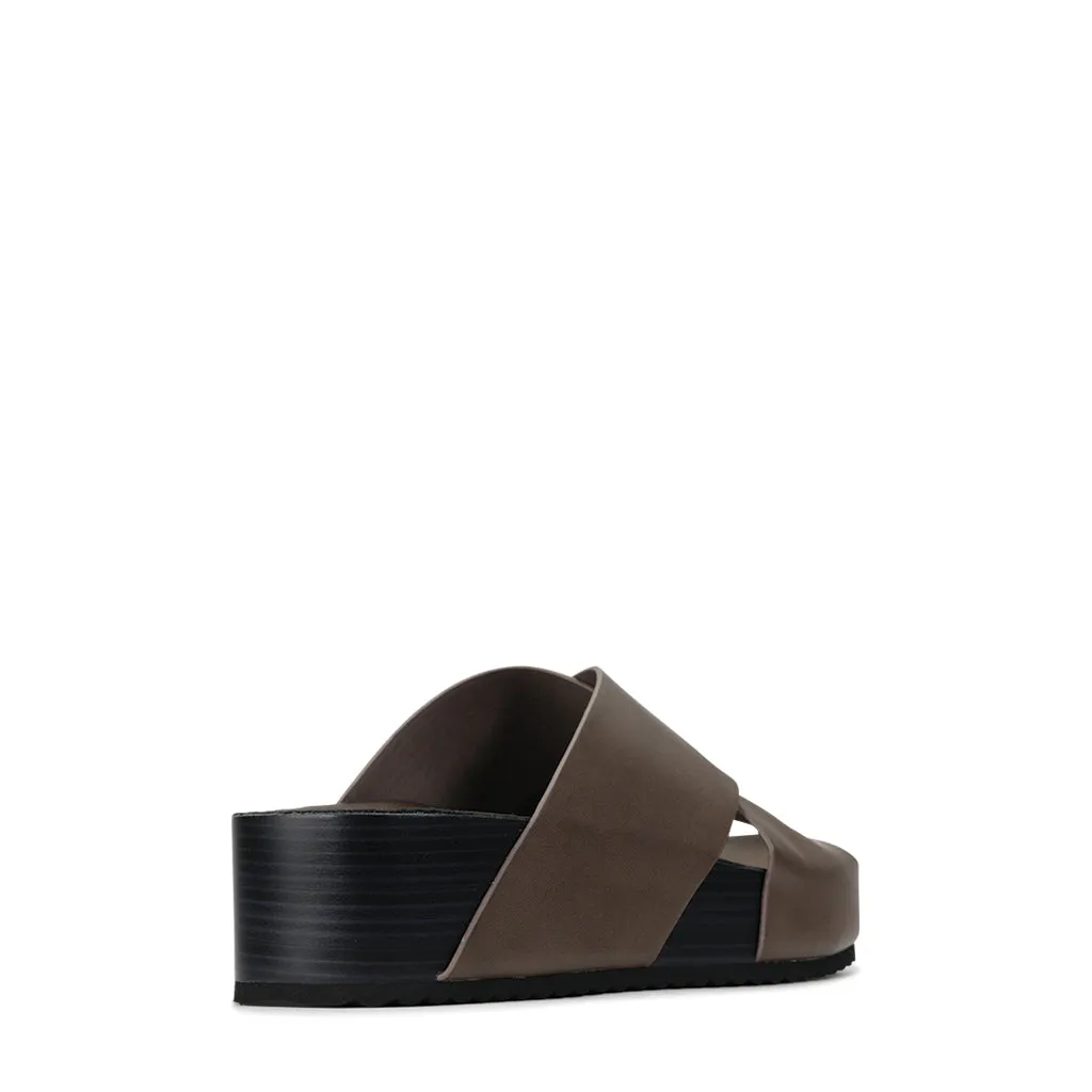 MARIANA PLATFORM WEDGE SANDAL