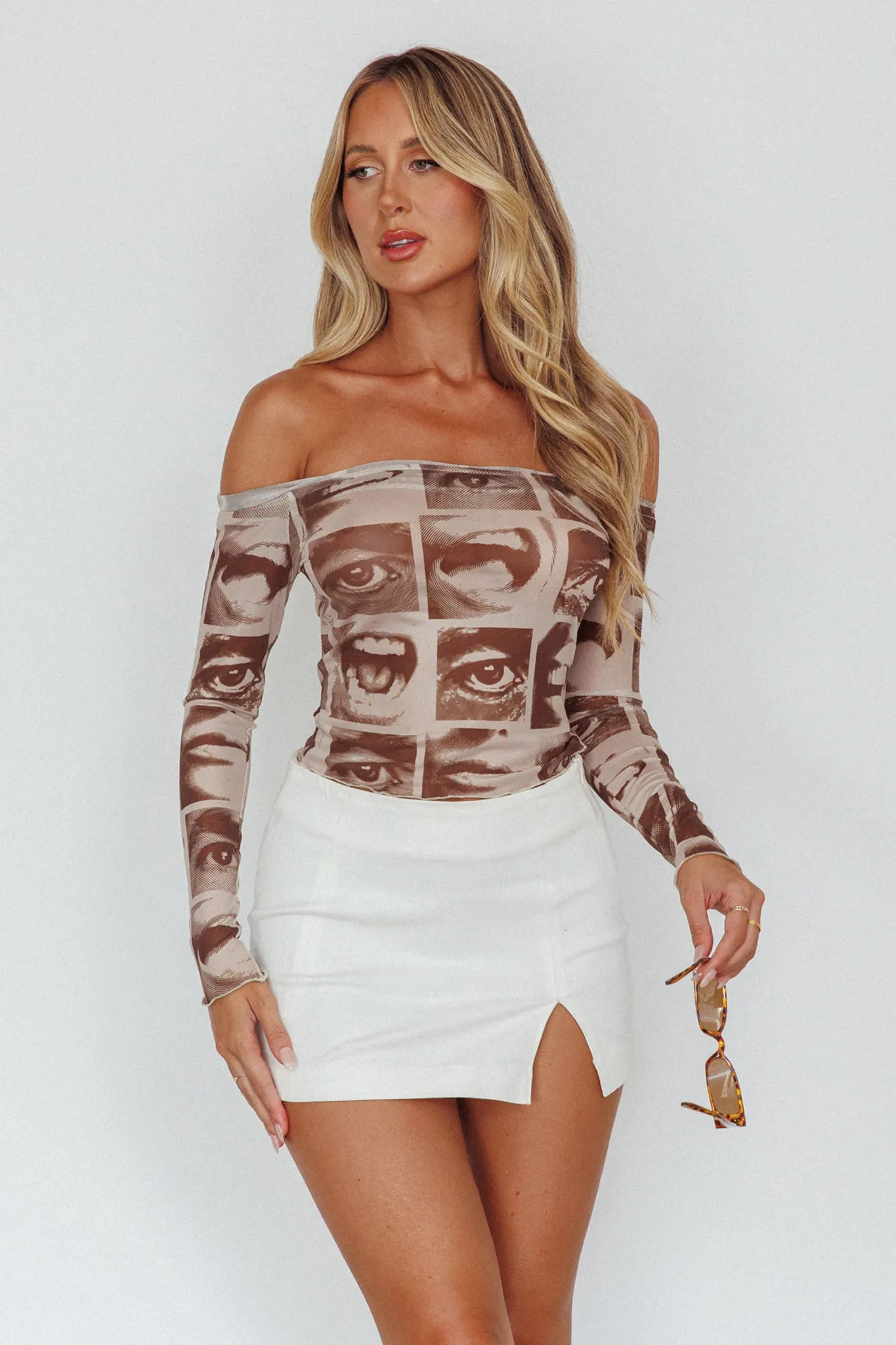 Ramona Long Sleeve Off-Shoulder Top Print Brown