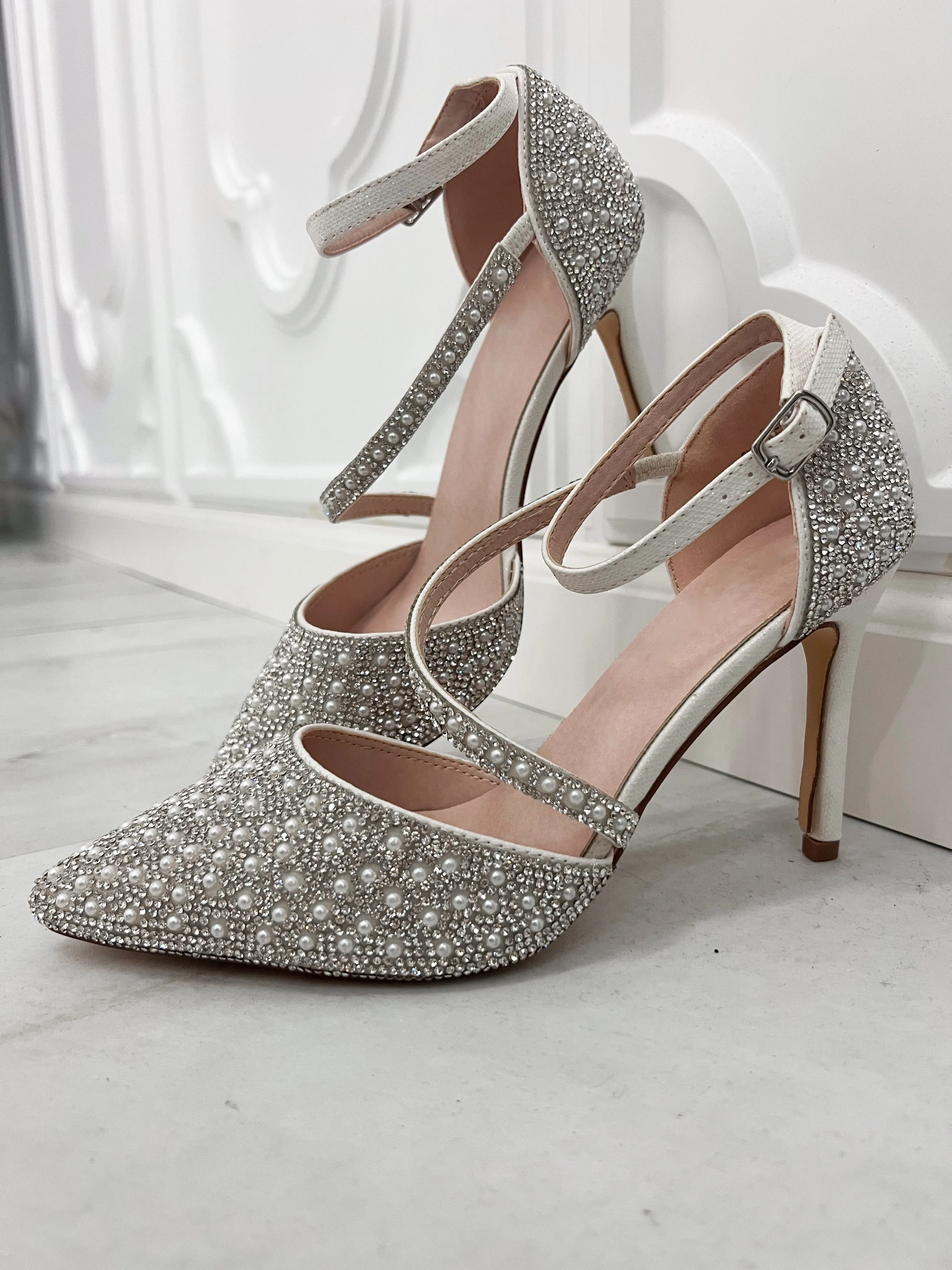 Rene Pearl Pointed Heels (Silver)