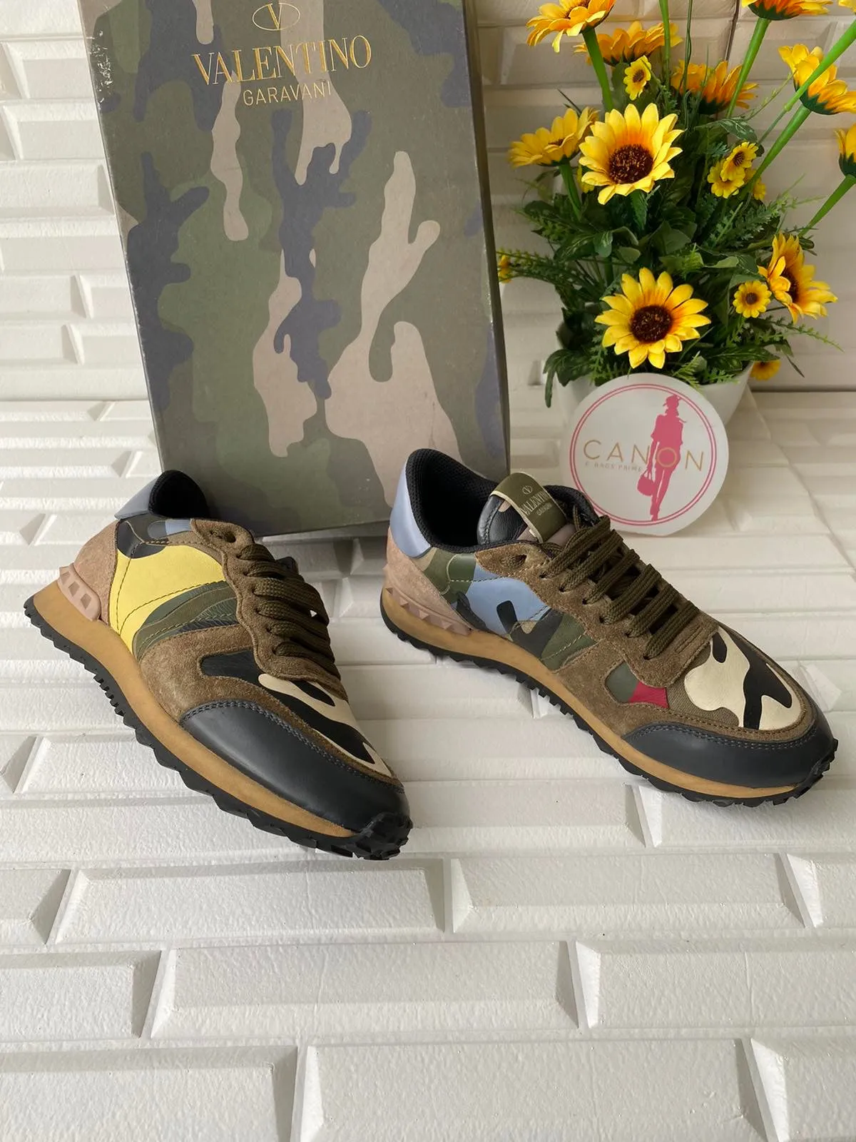 Sneakers