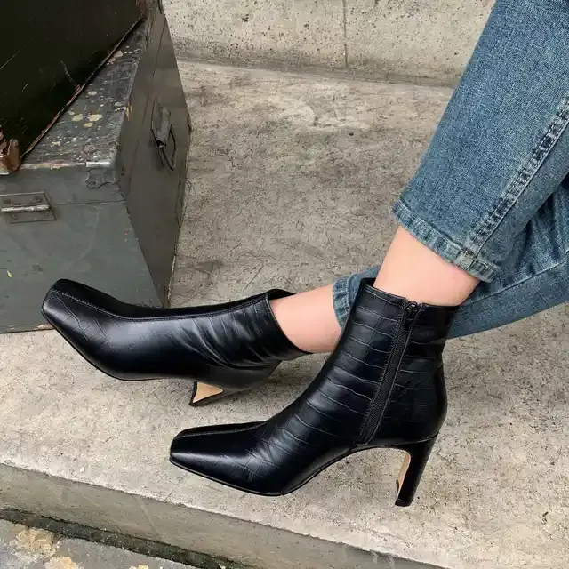 USS Shoes Maglo Women's Square Toe Ankle Boots